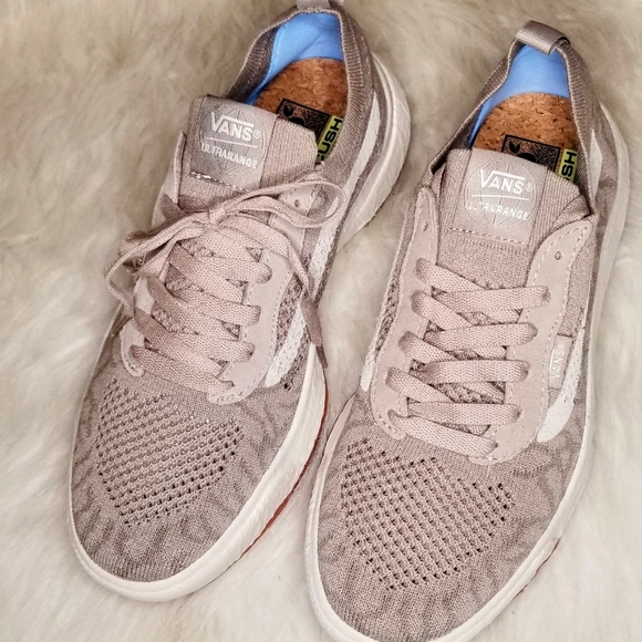 *NEW* VANS UA UltraRange VR3 - Picture 7 of 15